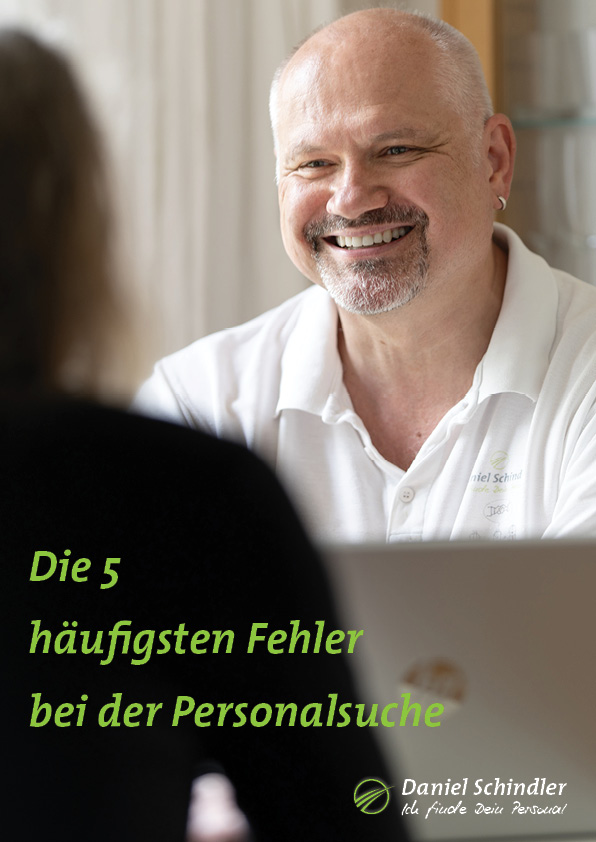 Kostenloser Ratgeber "Die 5 häufigsten  Fehler bei der  Personalsuche  – und wie  Du sie vermeidest!"